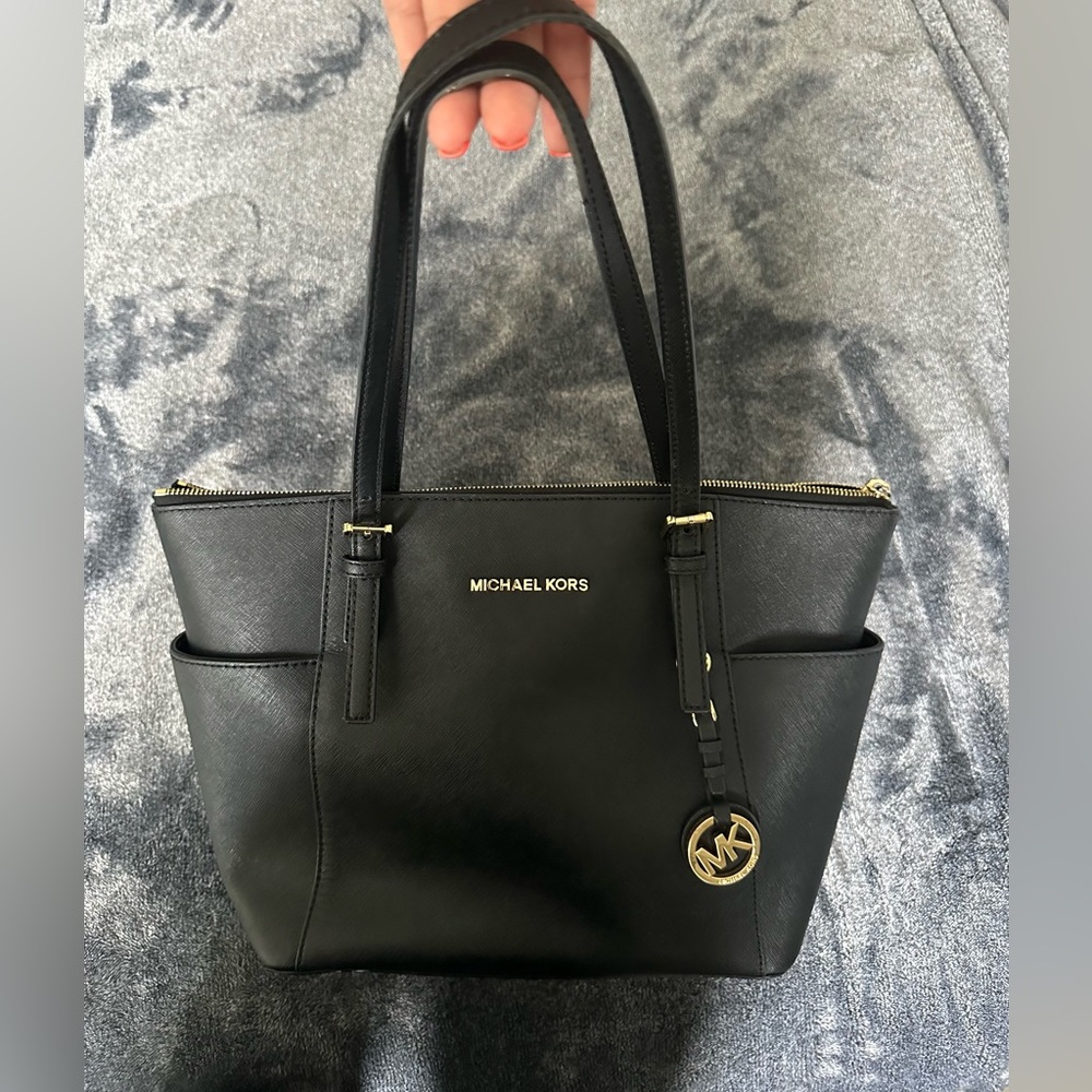 Michael kors tote